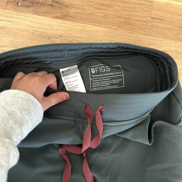 Figs Zamora Jogger XS Petite Bonsai w Burgundy Tie - Picture 3 of 3